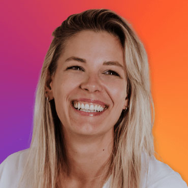 Porträt eines Talents mit Name und Berufsbezeichnung
          )}